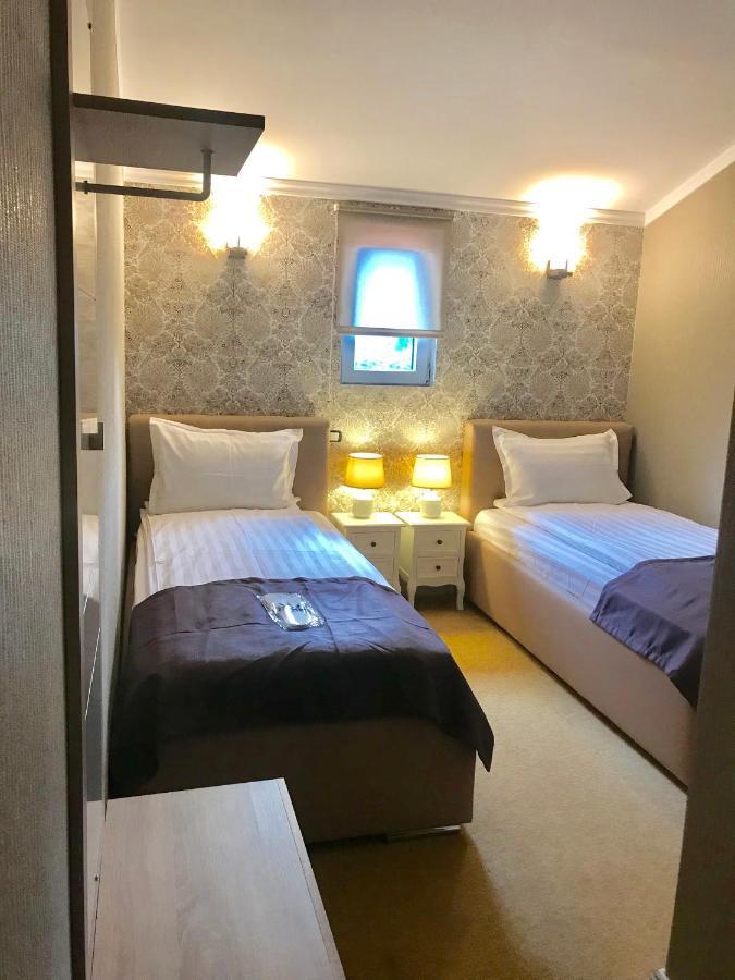 בוקרשט Vila 18 Hotel Boutique מראה חיצוני תמונה