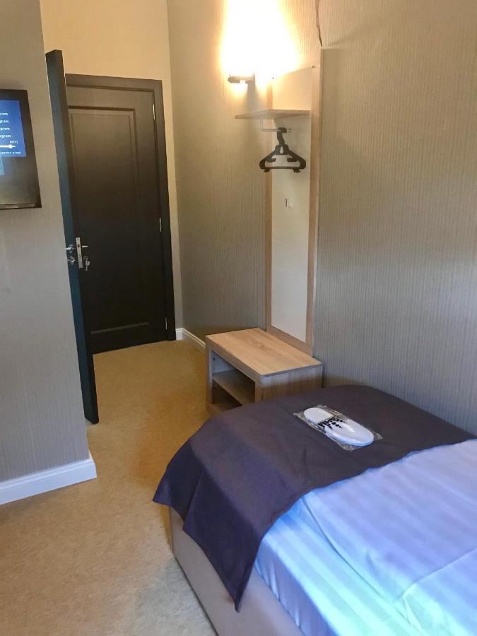 בוקרשט Vila 18 Hotel Boutique מראה חיצוני תמונה