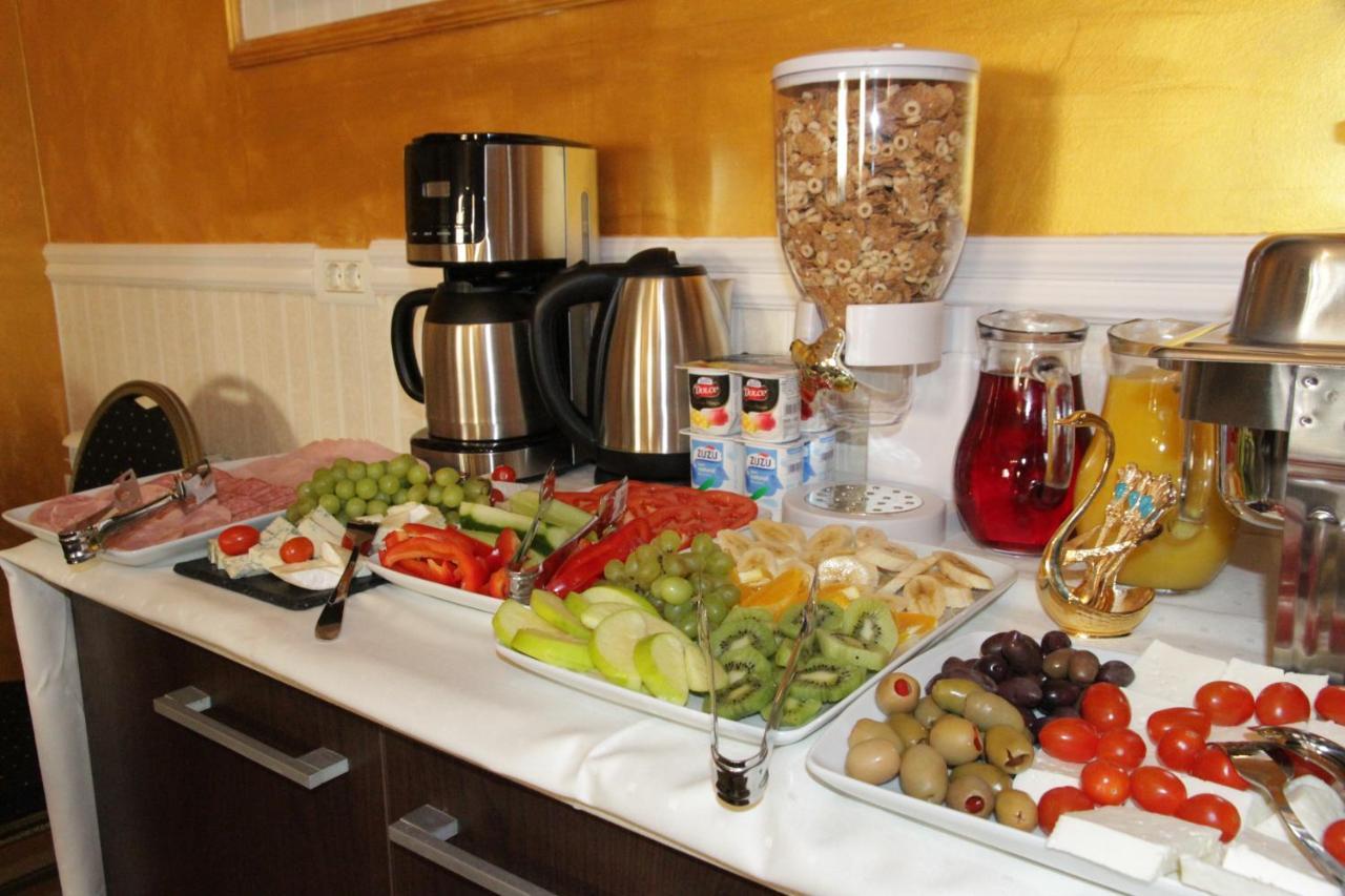 בוקרשט Vila 18 Hotel Boutique מראה חיצוני תמונה