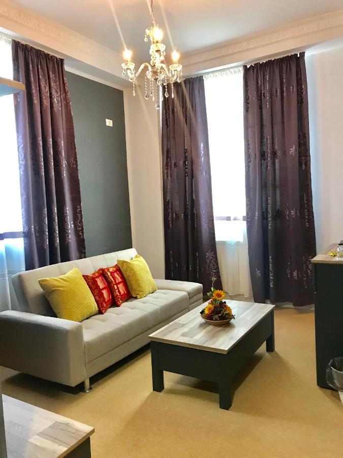 בוקרשט Vila 18 Hotel Boutique מראה חיצוני תמונה