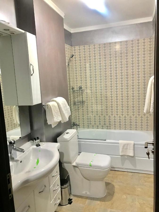 בוקרשט Vila 18 Hotel Boutique מראה חיצוני תמונה