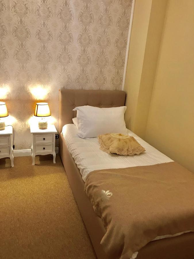 בוקרשט Vila 18 Hotel Boutique מראה חיצוני תמונה