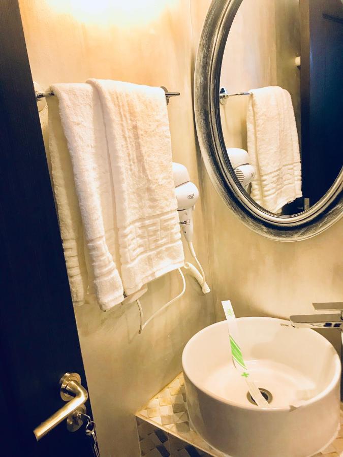 בוקרשט Vila 18 Hotel Boutique מראה חיצוני תמונה